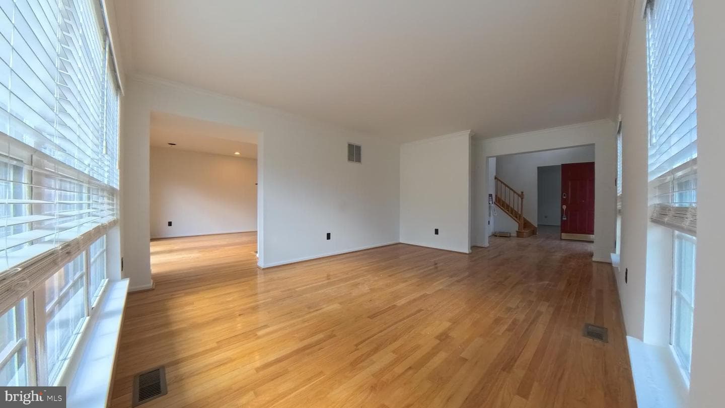 114 Fairfax Court #2204 photo 3
