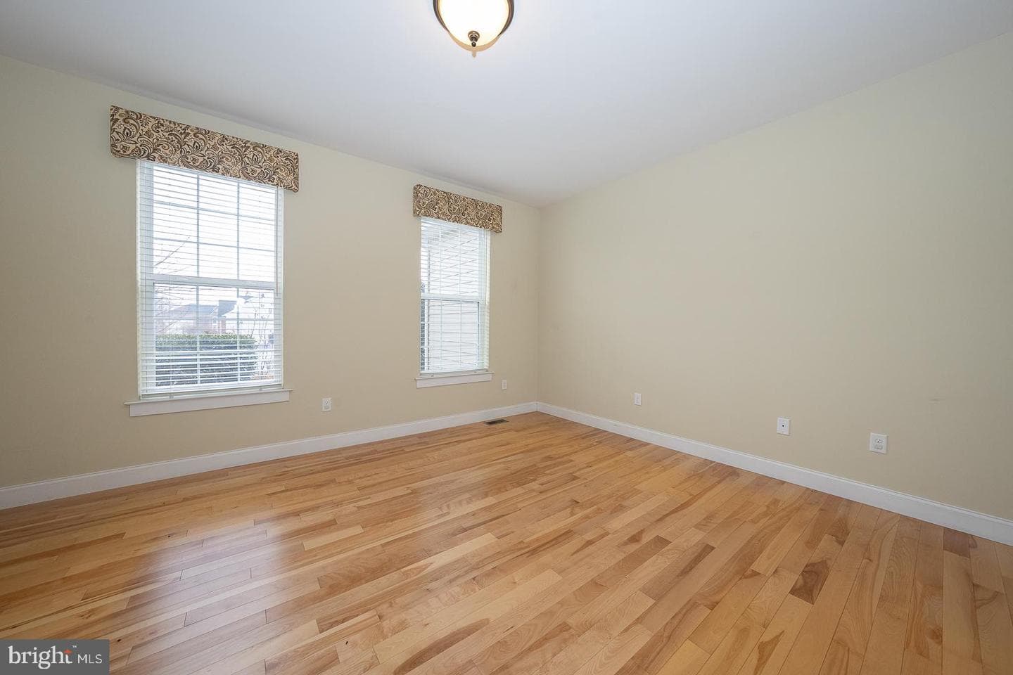 615 Foothill Drive photo 10