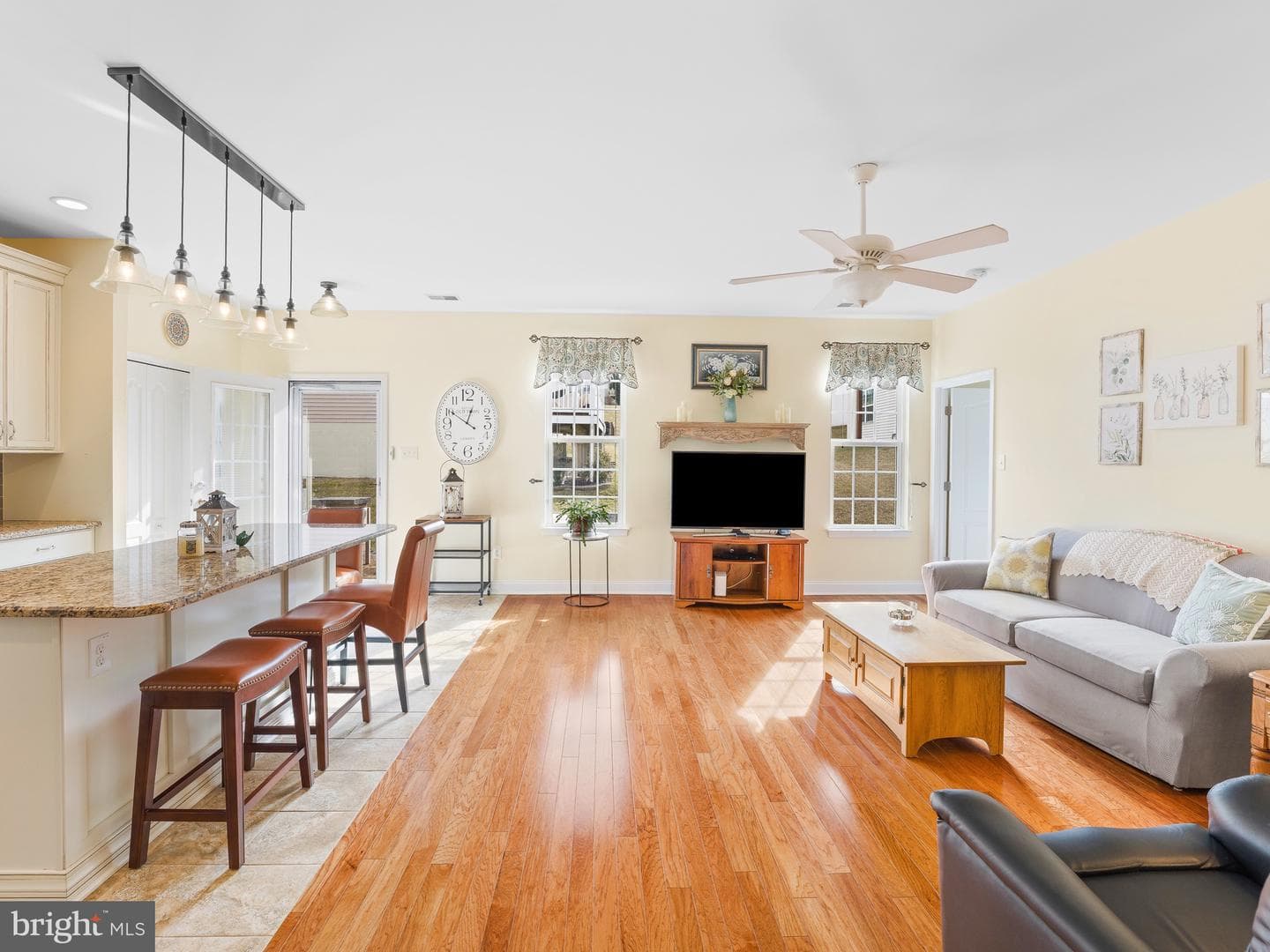 319 Gossell Road photo 8