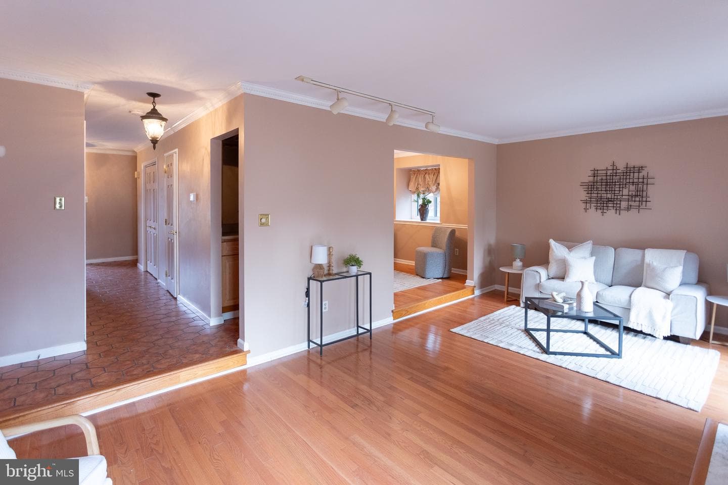 1 Painters Lane photo 5