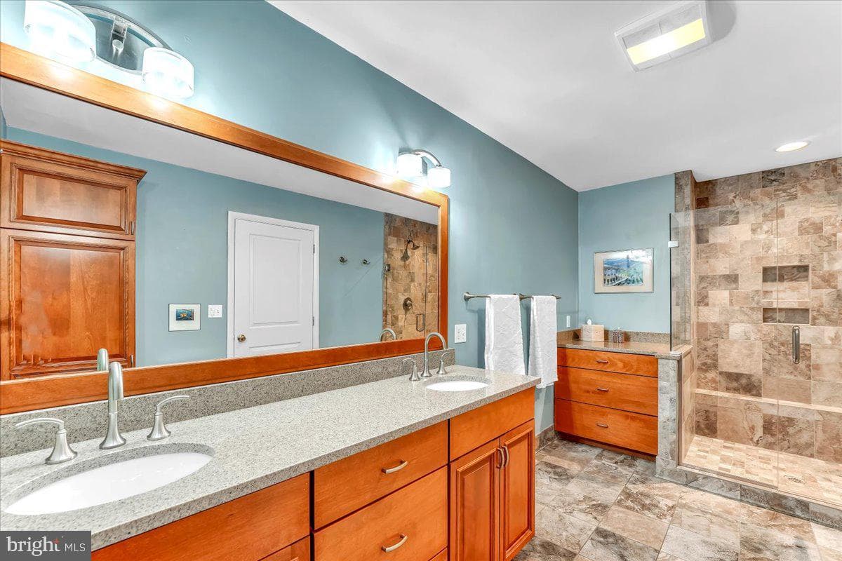 35 Southridge Drive photo 23