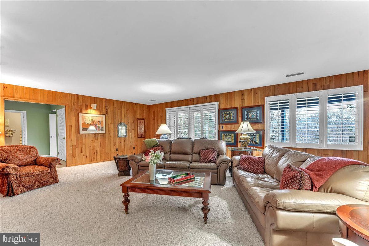 35 Southridge Drive photo 32