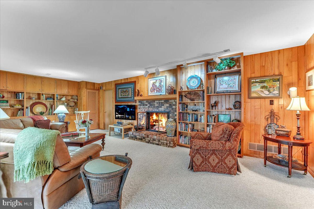 35 Southridge Drive photo 33