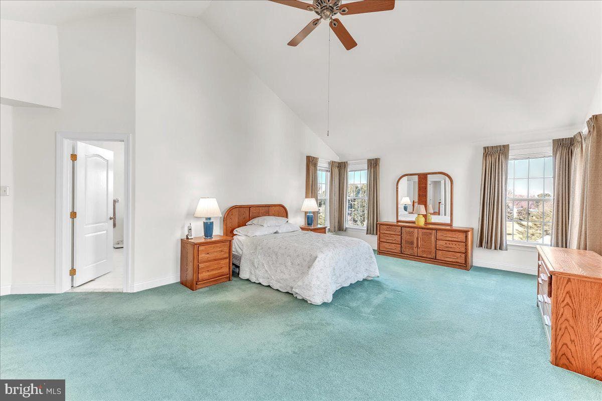 216 Greenbriar Drive photo 24