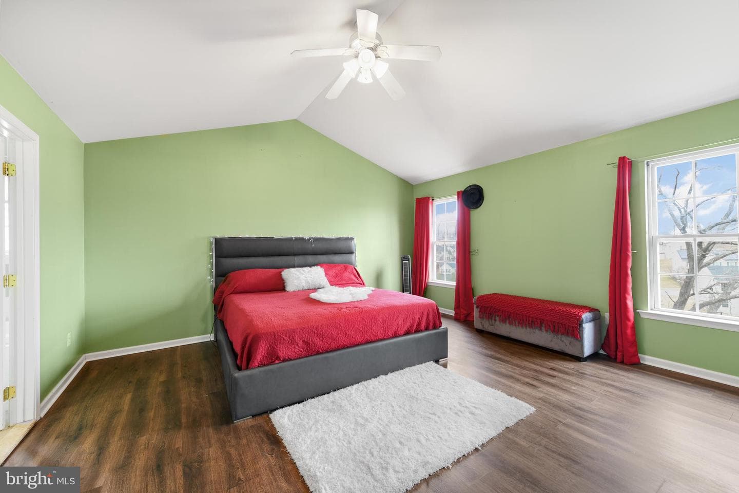 705 Meadowbrook Drive photo 21