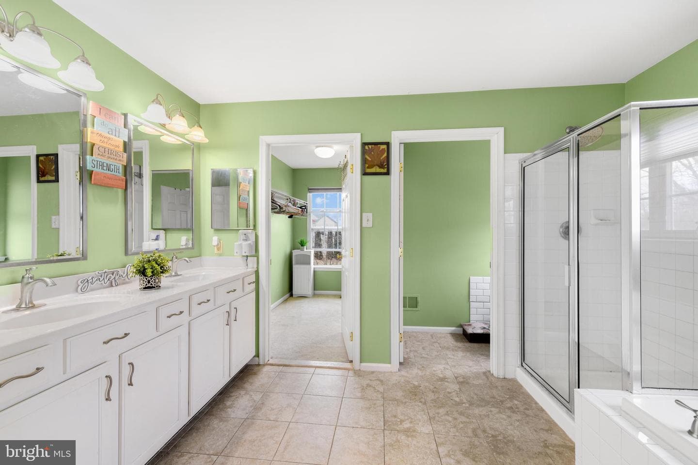 705 Meadowbrook Drive photo 23
