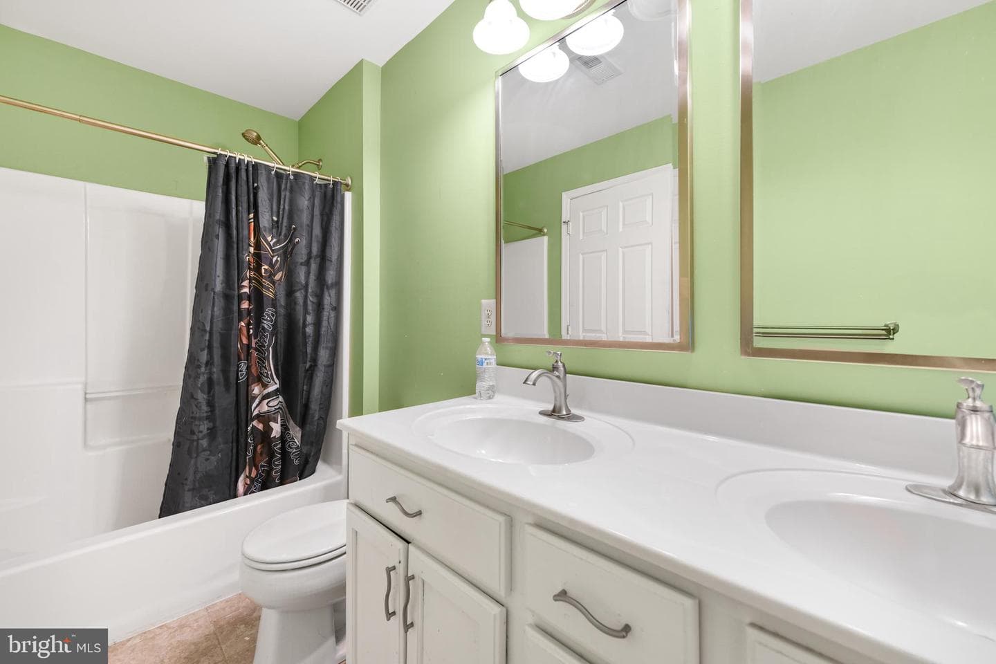 705 Meadowbrook Drive photo 28