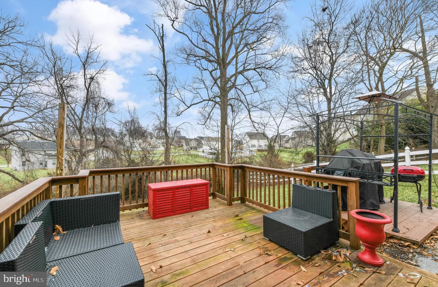 705 Meadowbrook Drive photo 32