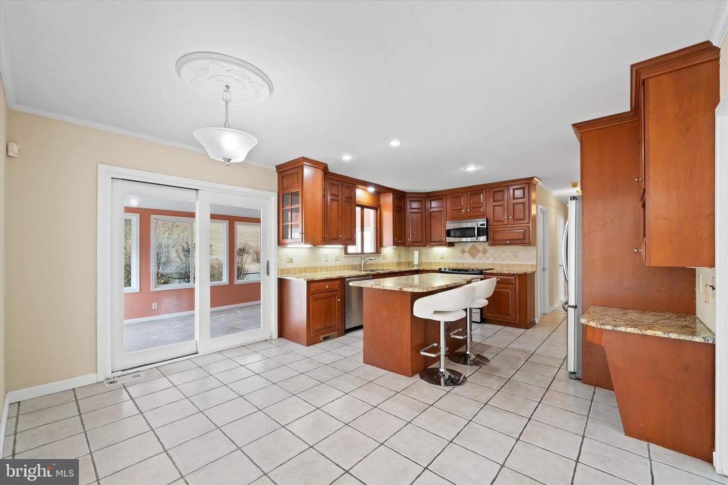 2 Fern Hill Road photo 11