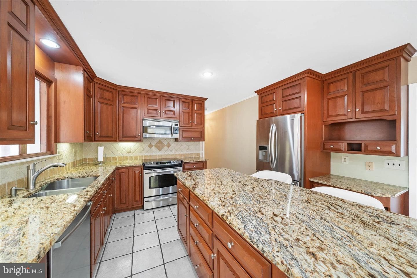 2 Fern Hill Road photo 15
