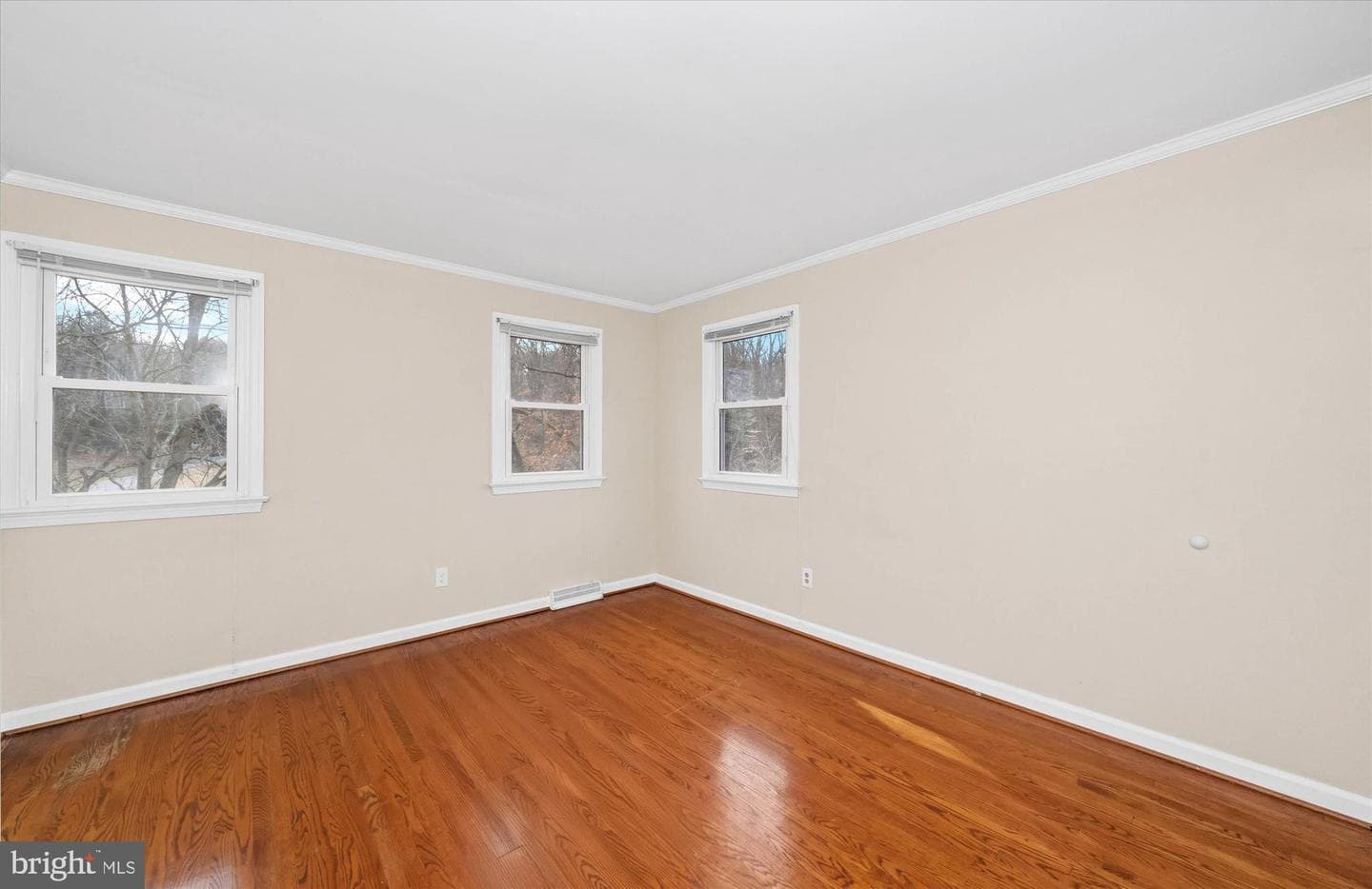 2 Fern Hill Road photo 31