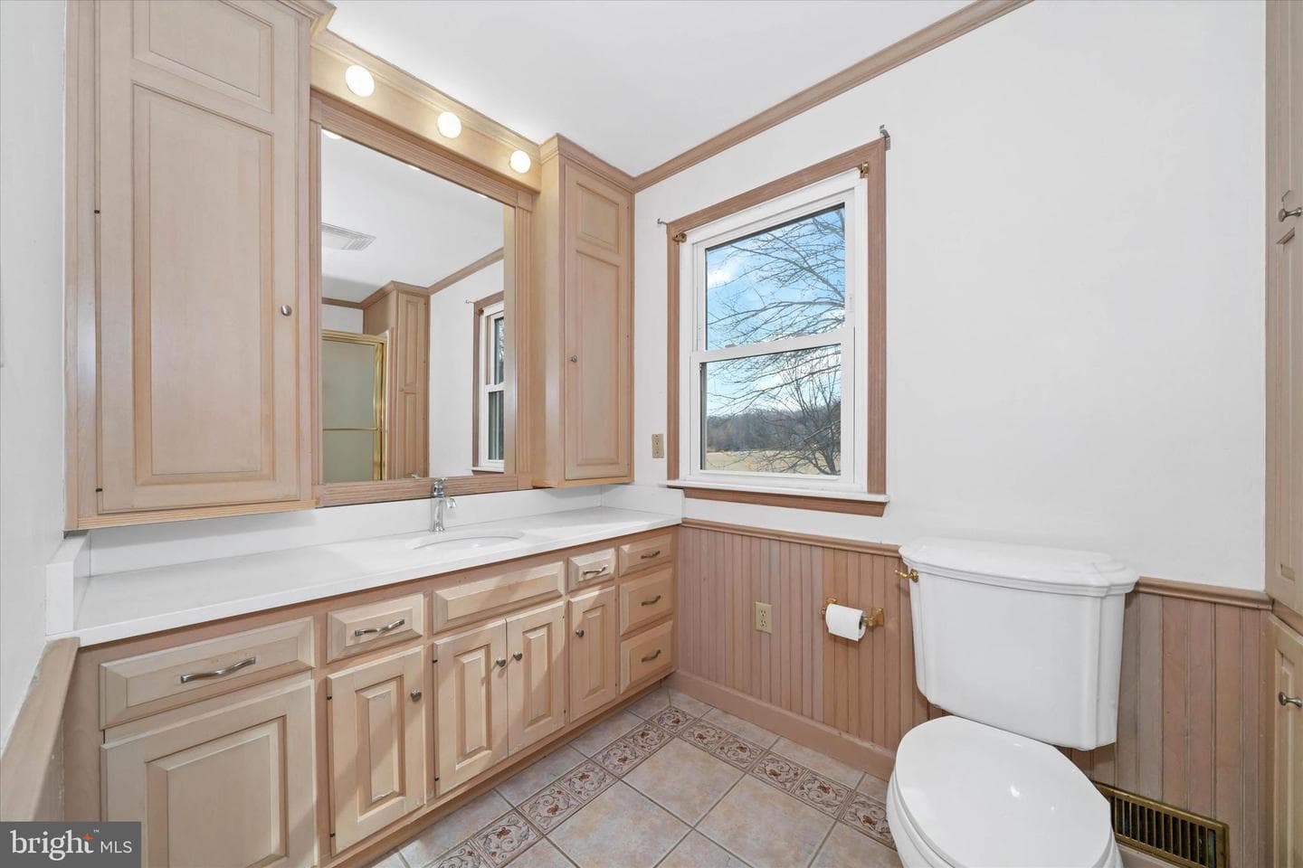 2 Fern Hill Road photo 39