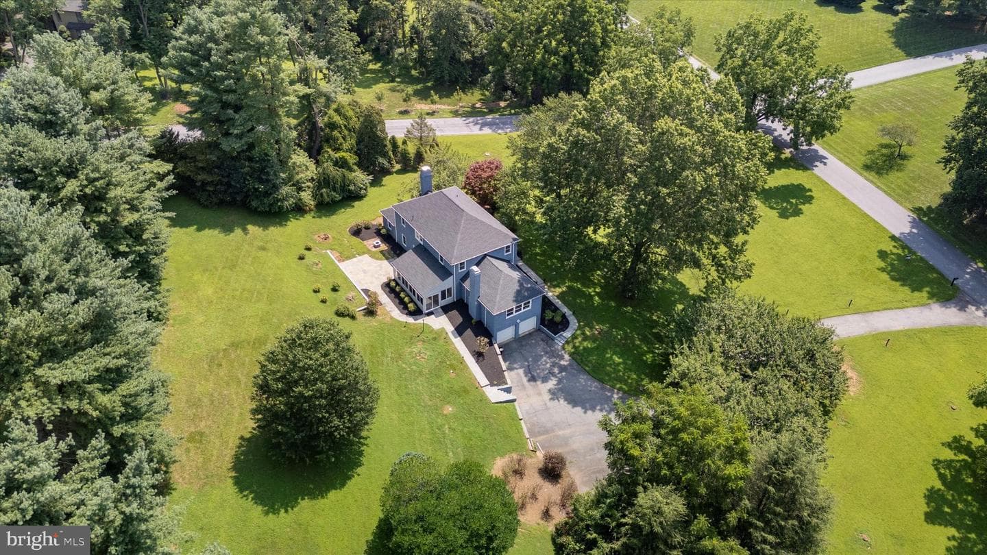 2 Fern Hill Road photo 56