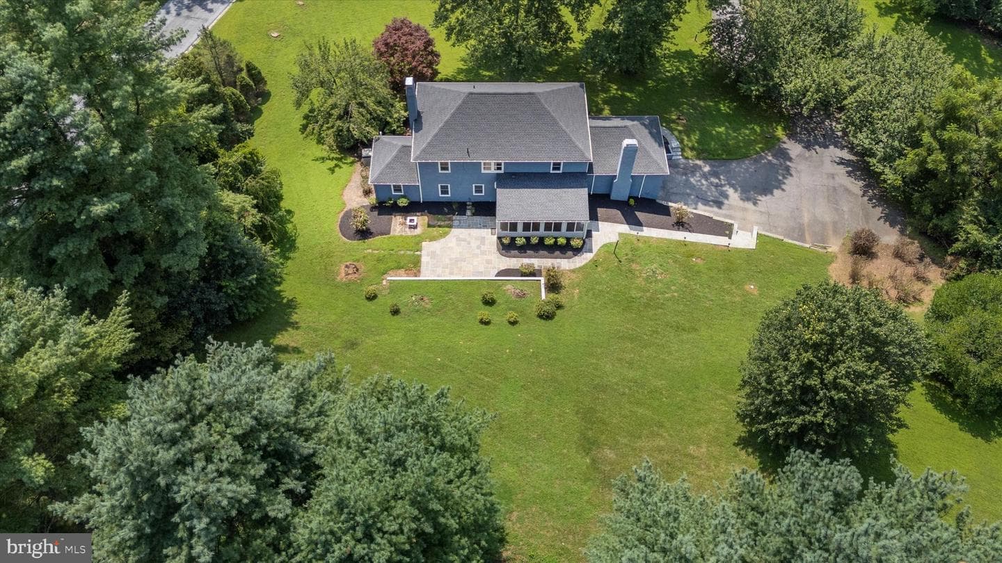 2 Fern Hill Road photo 58