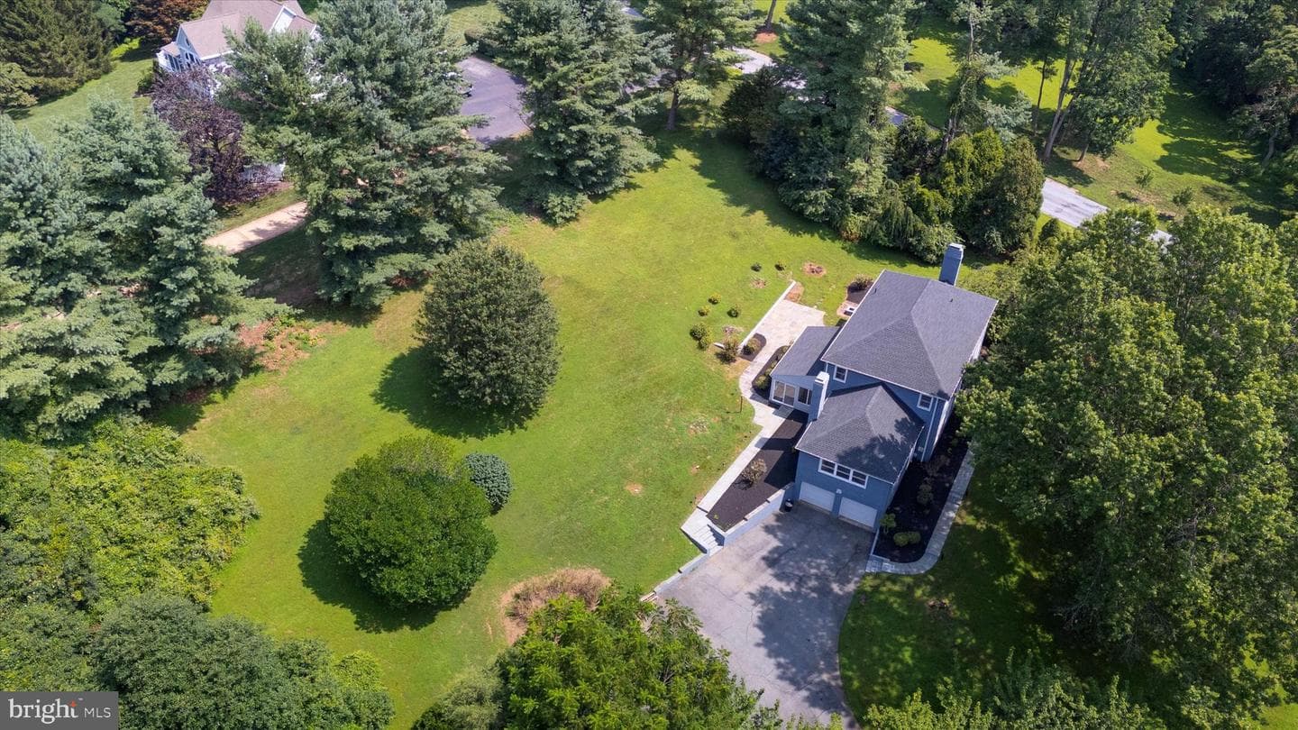 2 Fern Hill Road photo 59