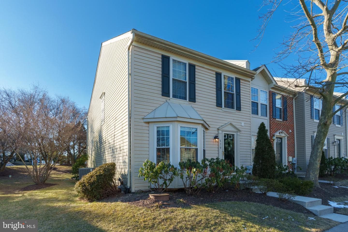 579 Coach Hill Court photo 1