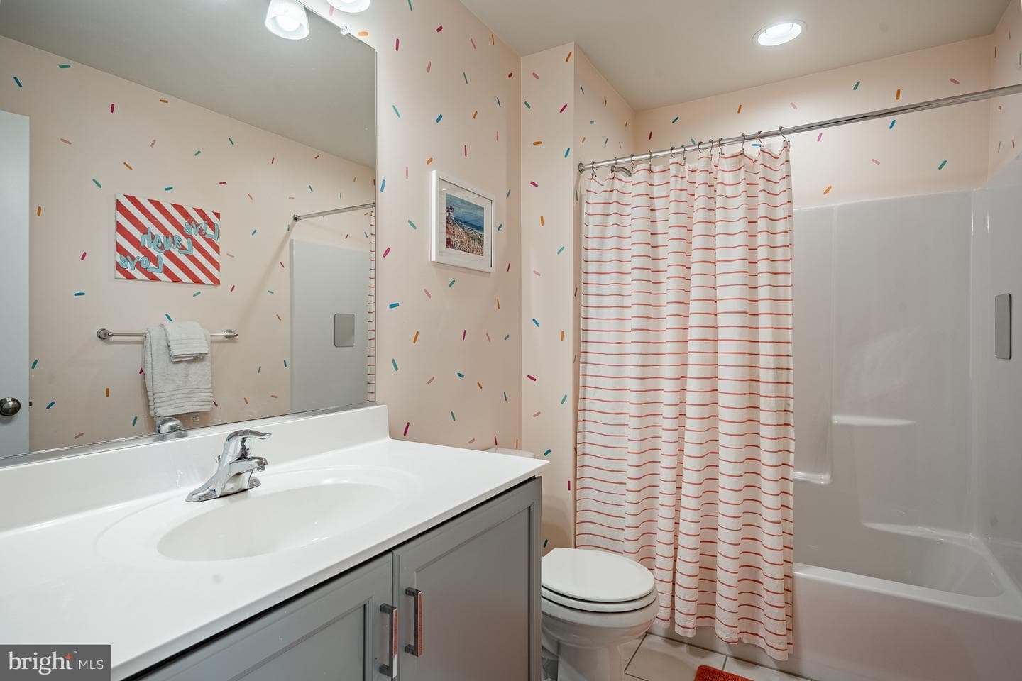 272 Kestrel Court photo 29