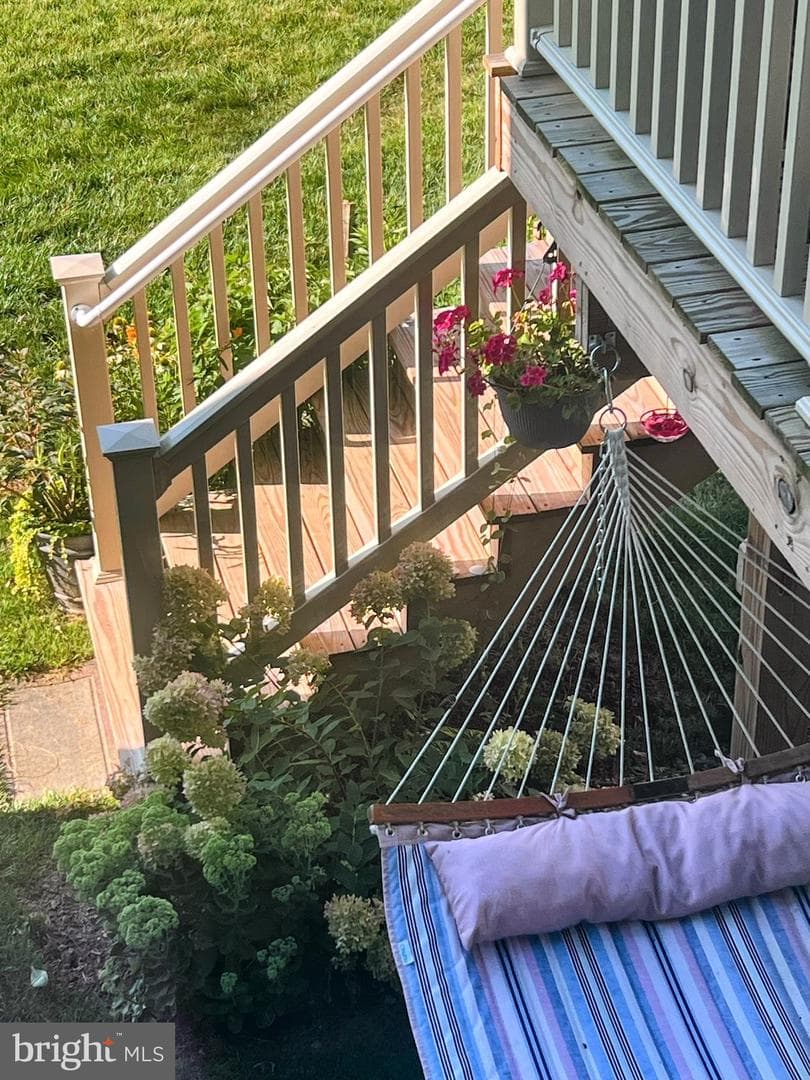 272 Kestrel Court photo 45