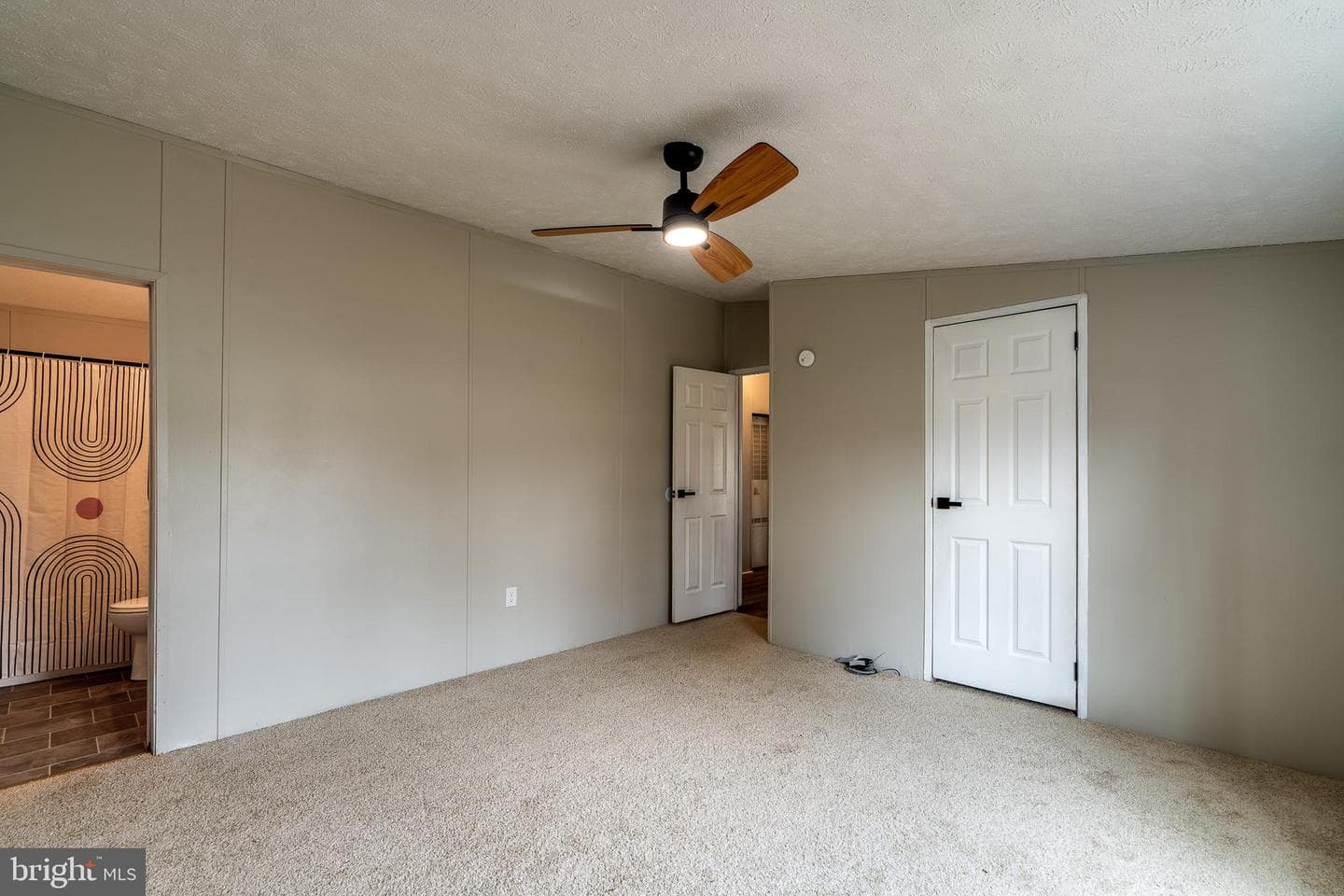 88 Rose Drive photo 21