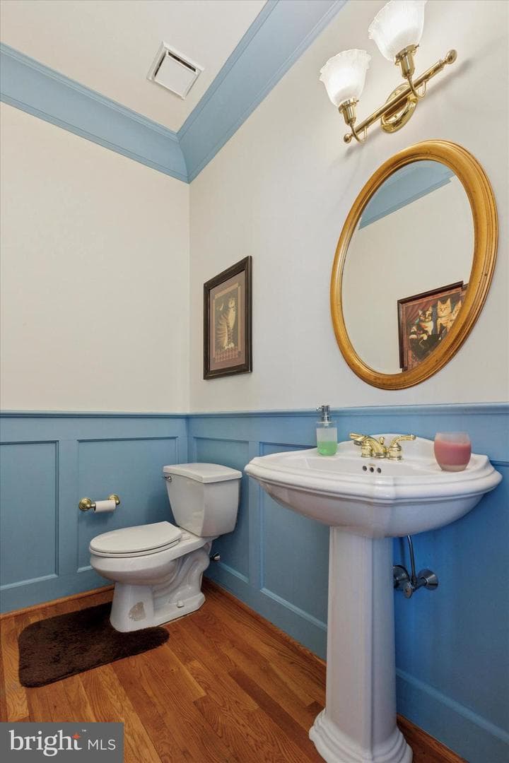 15 Eastgate Drive photo 9