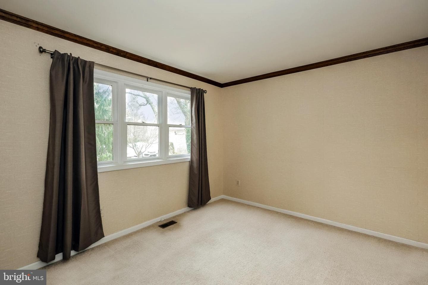 628 Glenwood photo 16