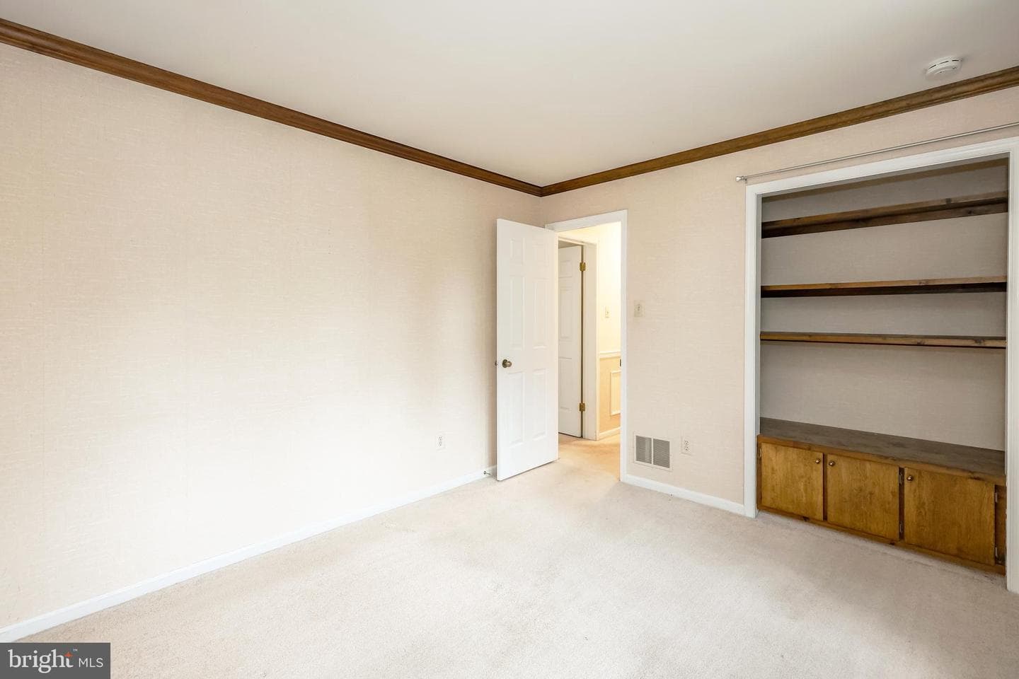 628 Glenwood photo 17