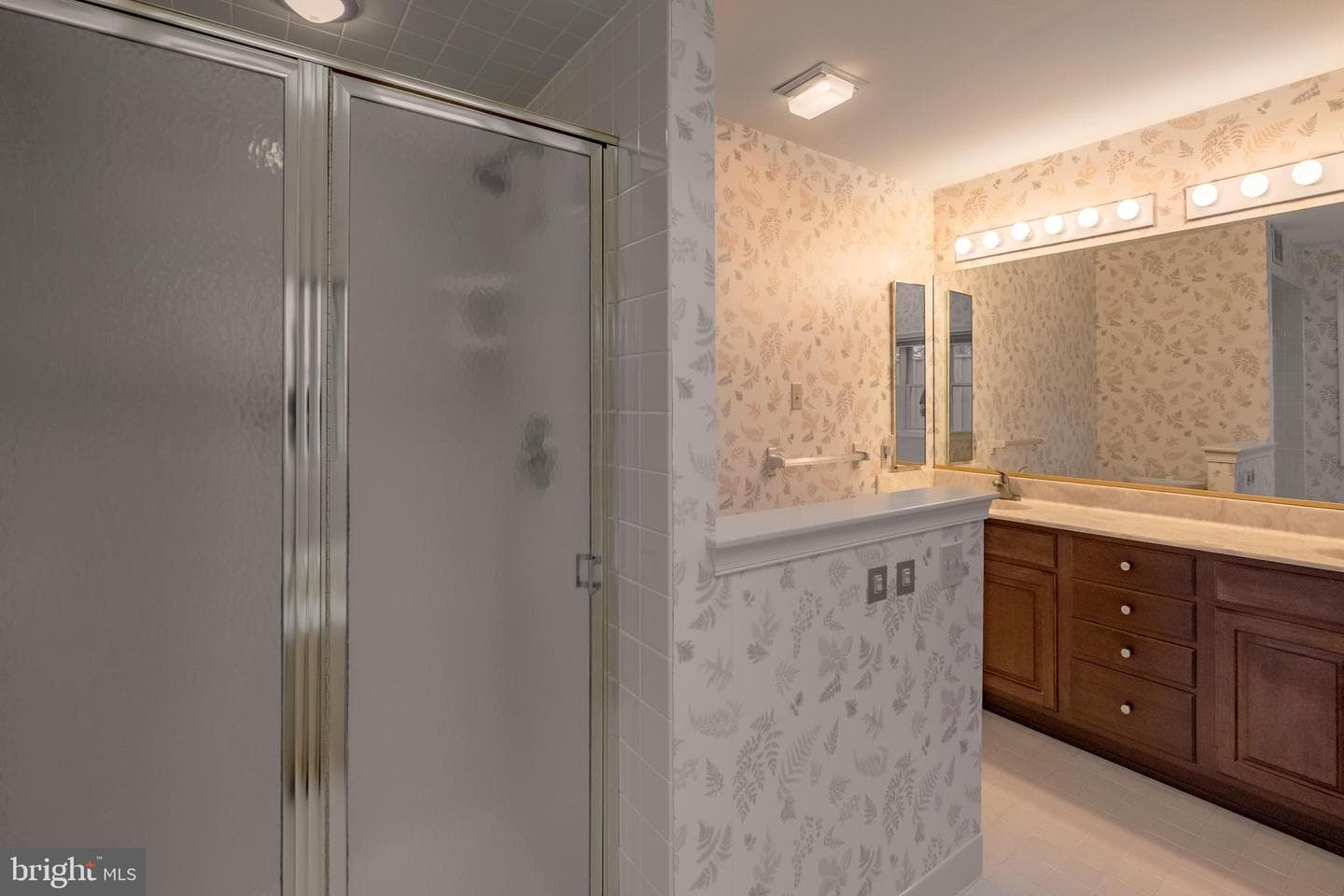 628 Glenwood photo 21