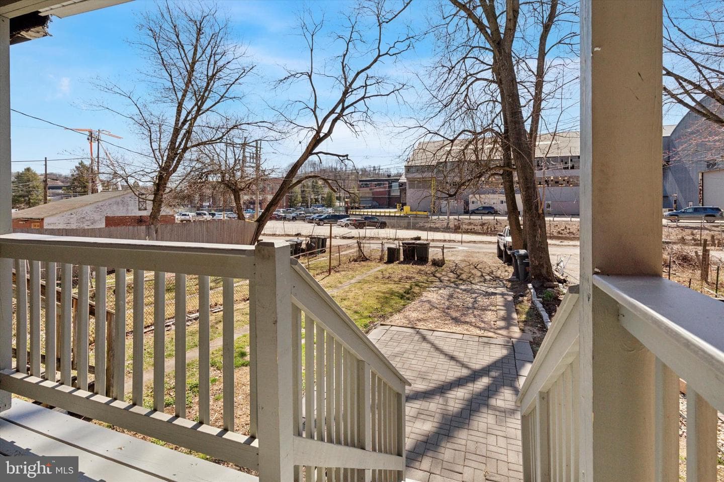 332 Valley Road photo 3