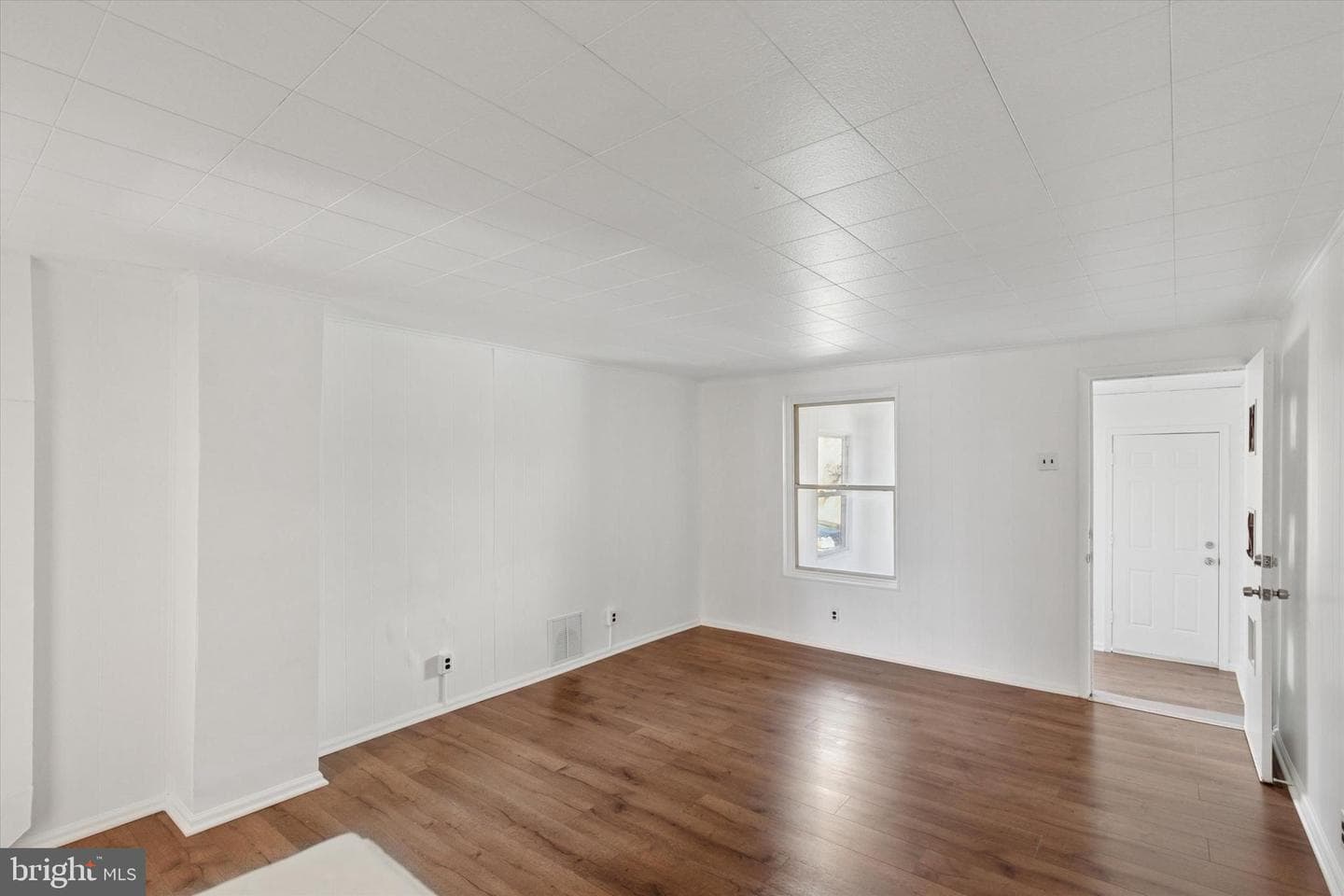 332 Valley Road photo 5