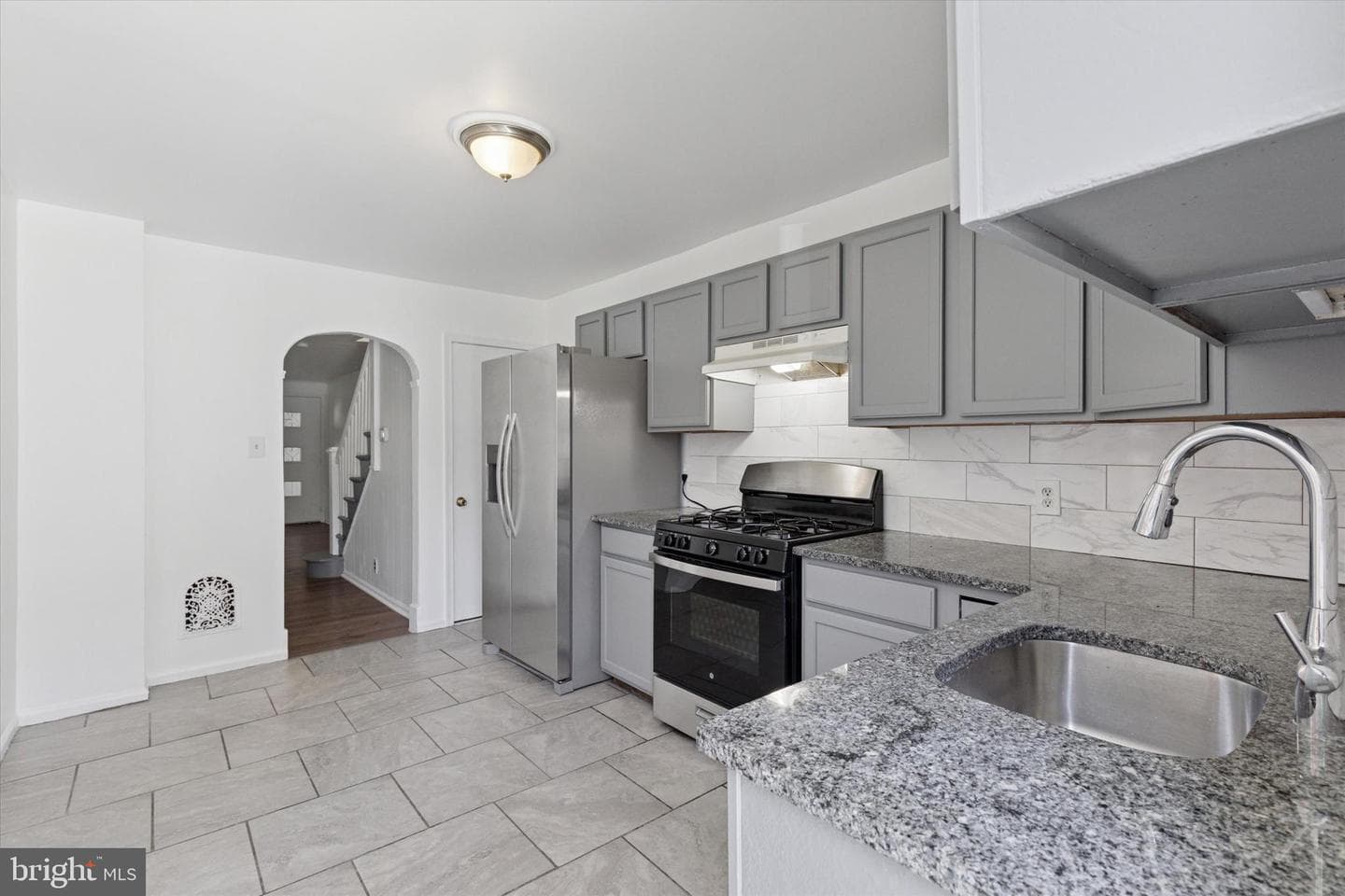 332 Valley Road photo 8