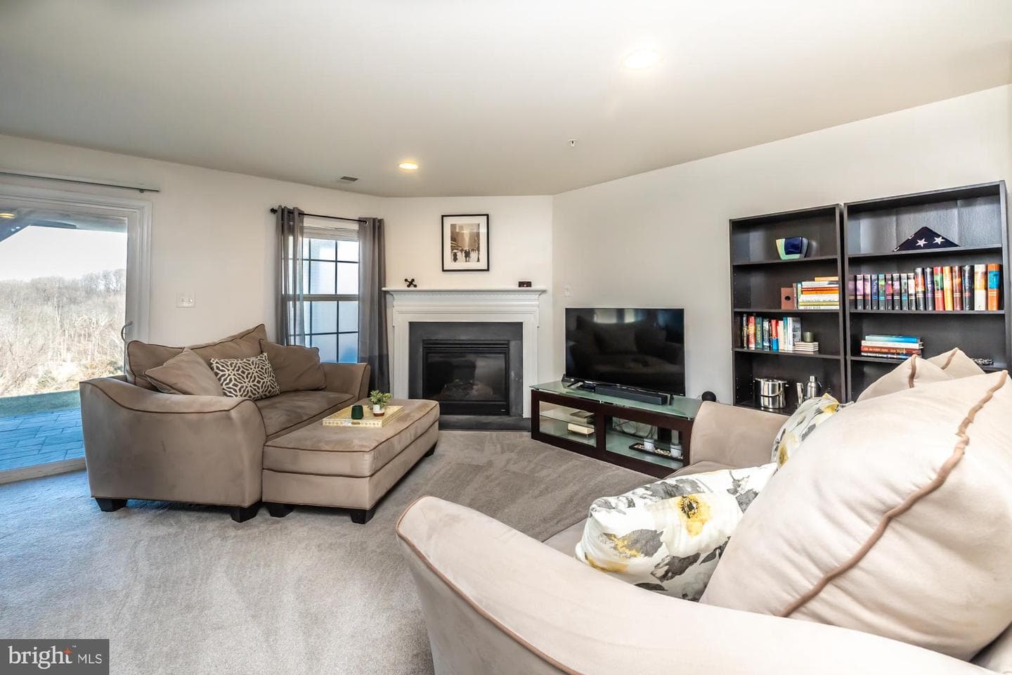 1841 Honeysuckle Court photo 5