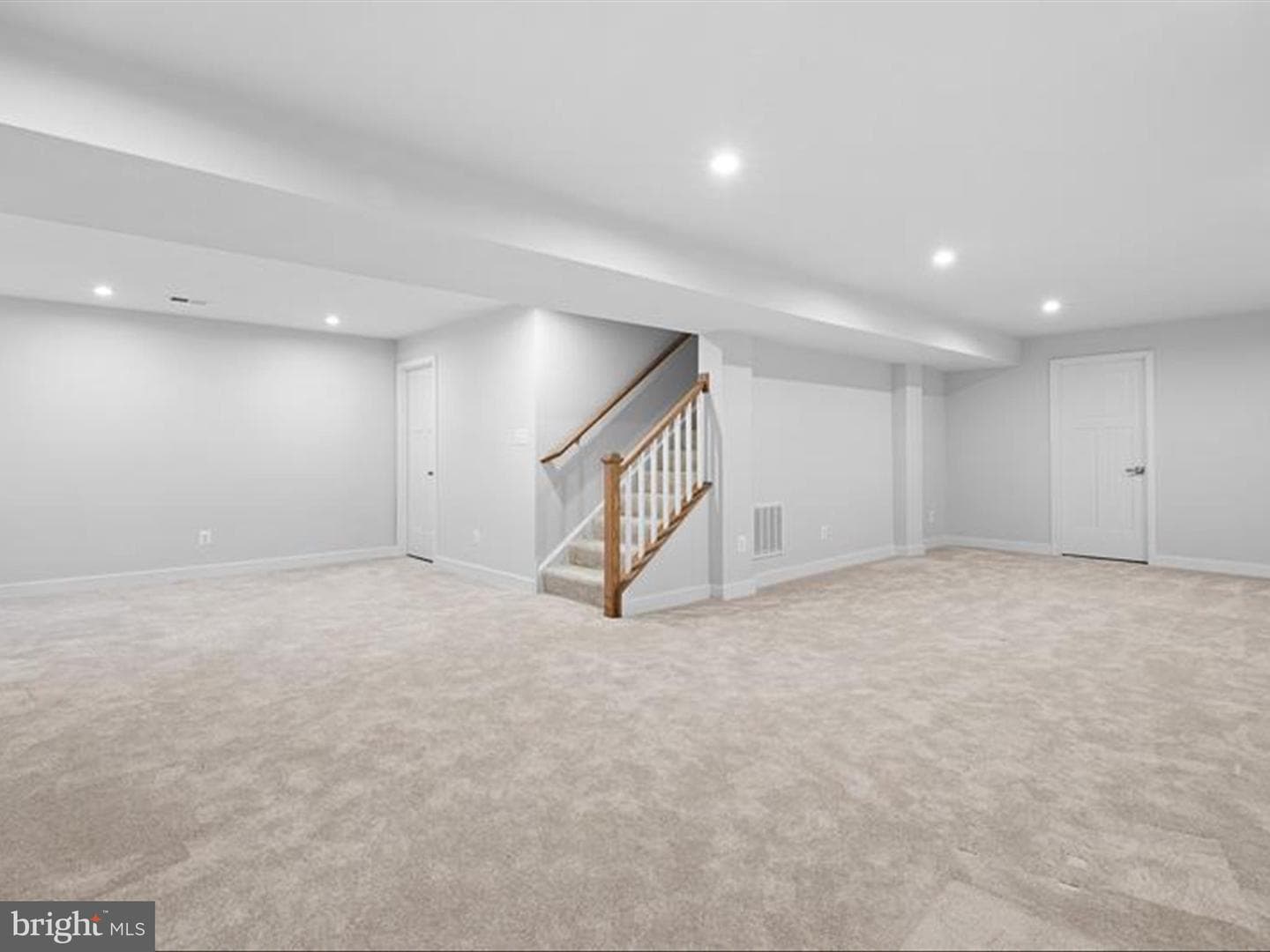 711 Thomas Penn Drive photo 18