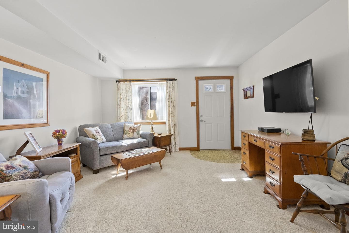 301 Valley Drive photo 6