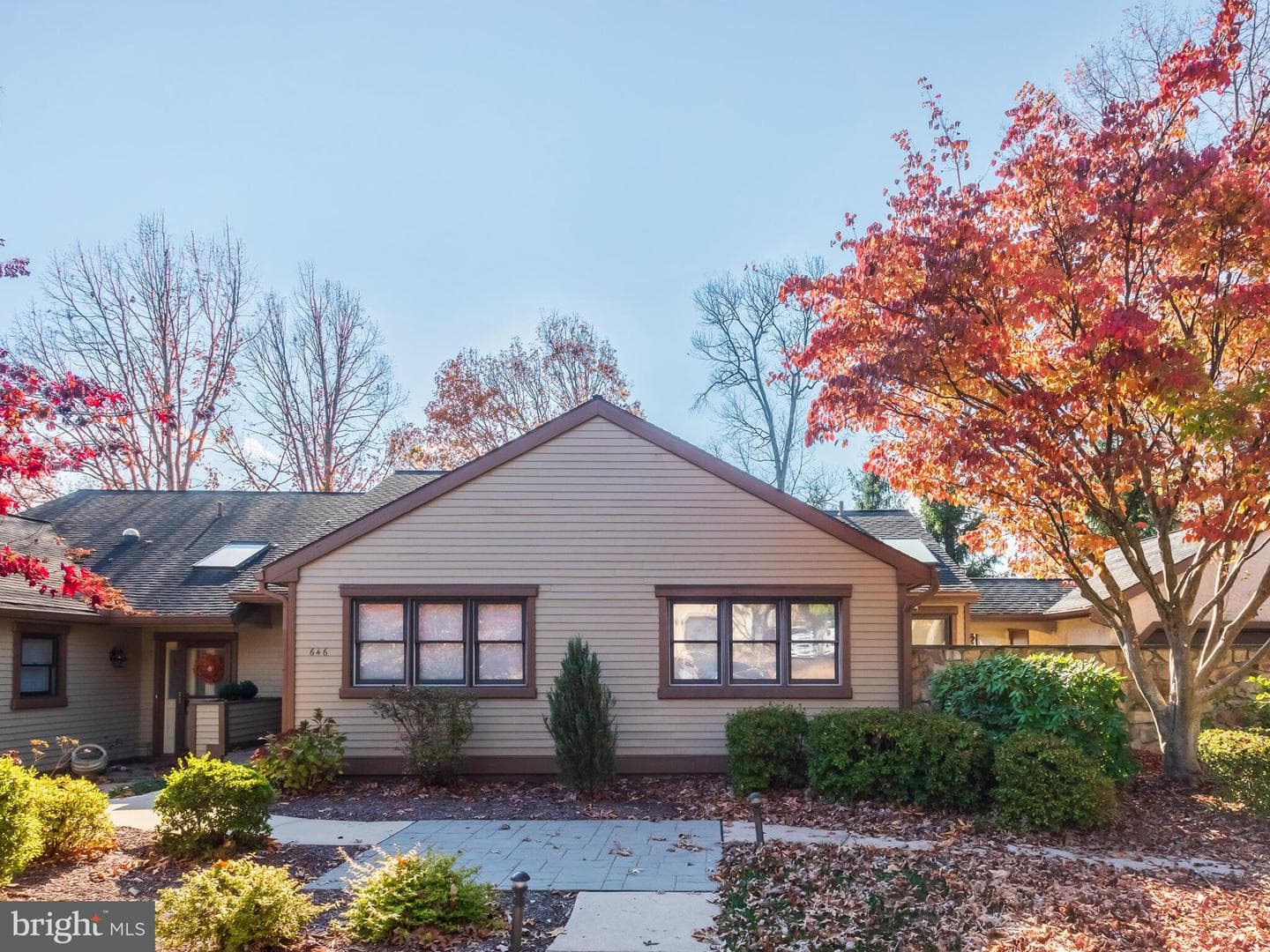 646 Heatherton Lane