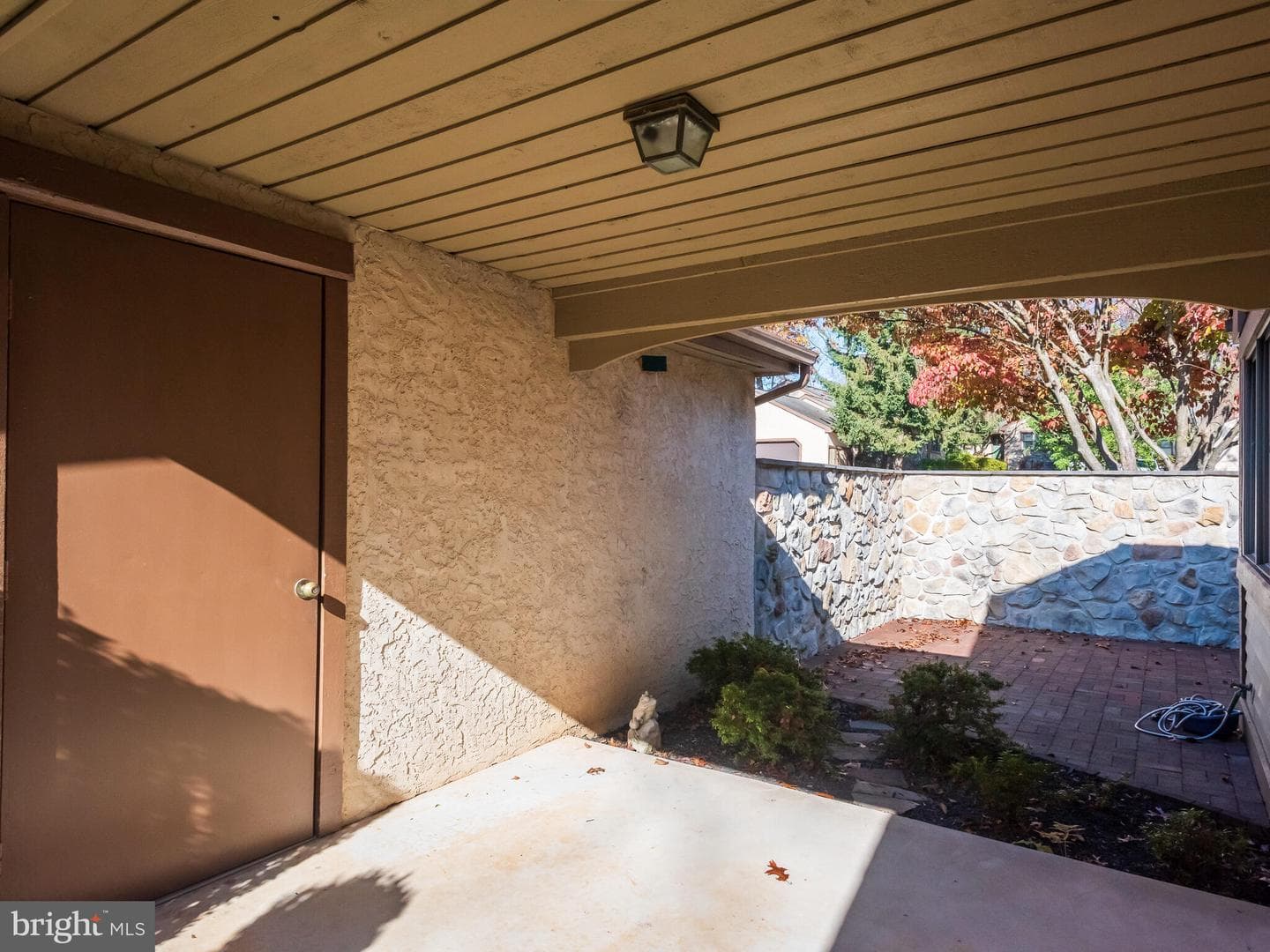 646 Heatherton Lane photo 42