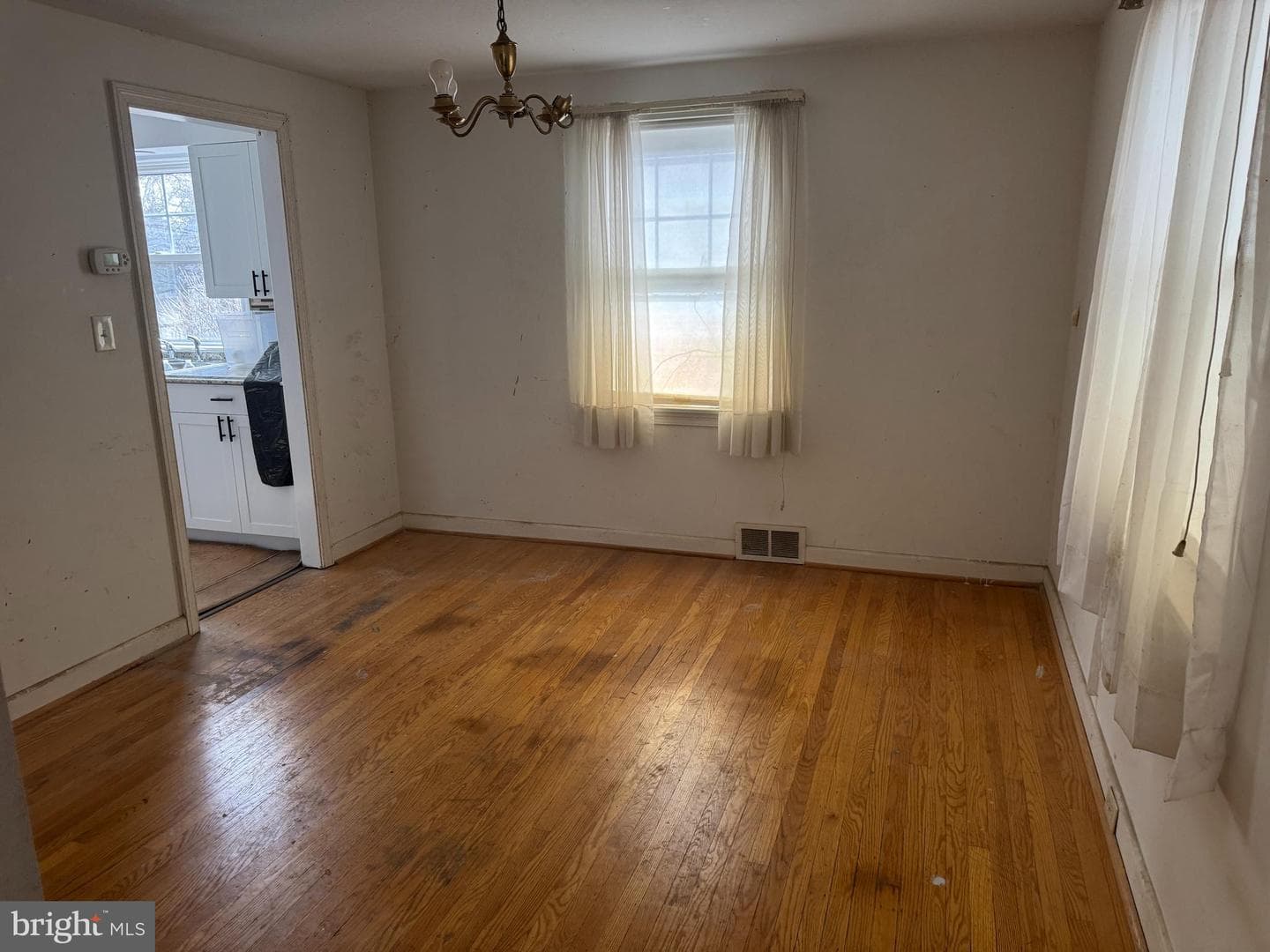 103 Arlington Road photo 10