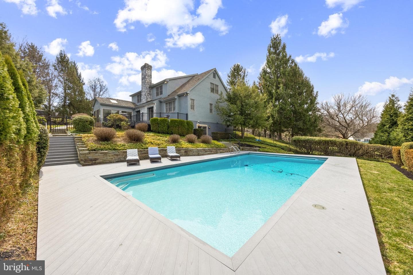 202 Barn Hill Road photo 2