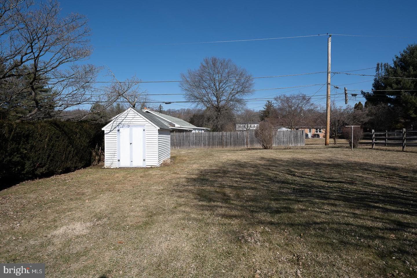 821 W 2nd Avenue photo 54