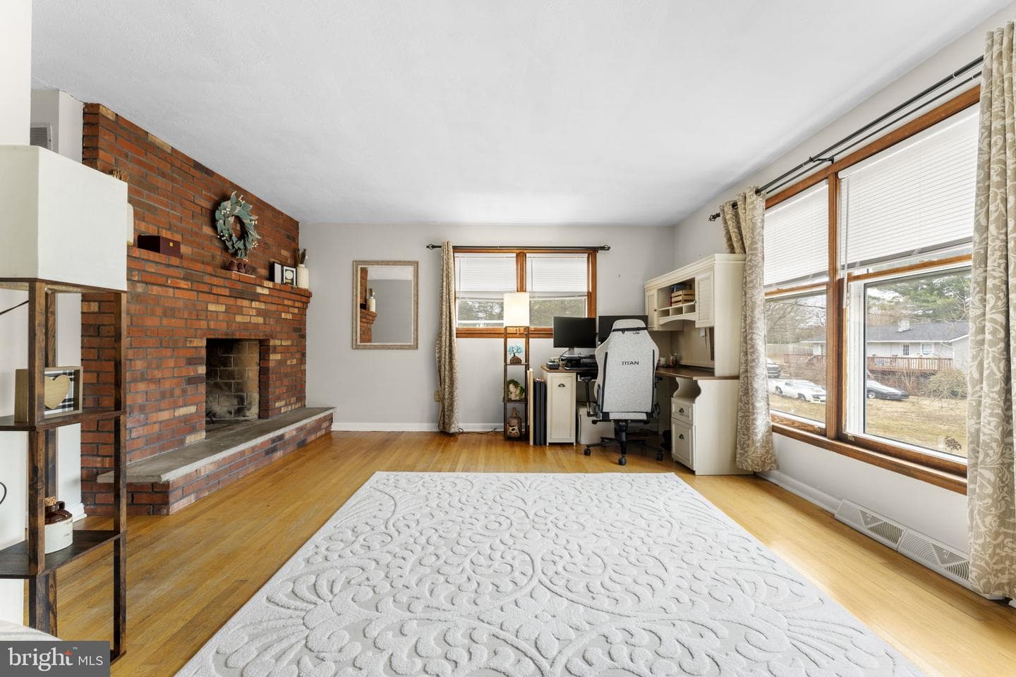 237 Schoolhouse Road photo 15