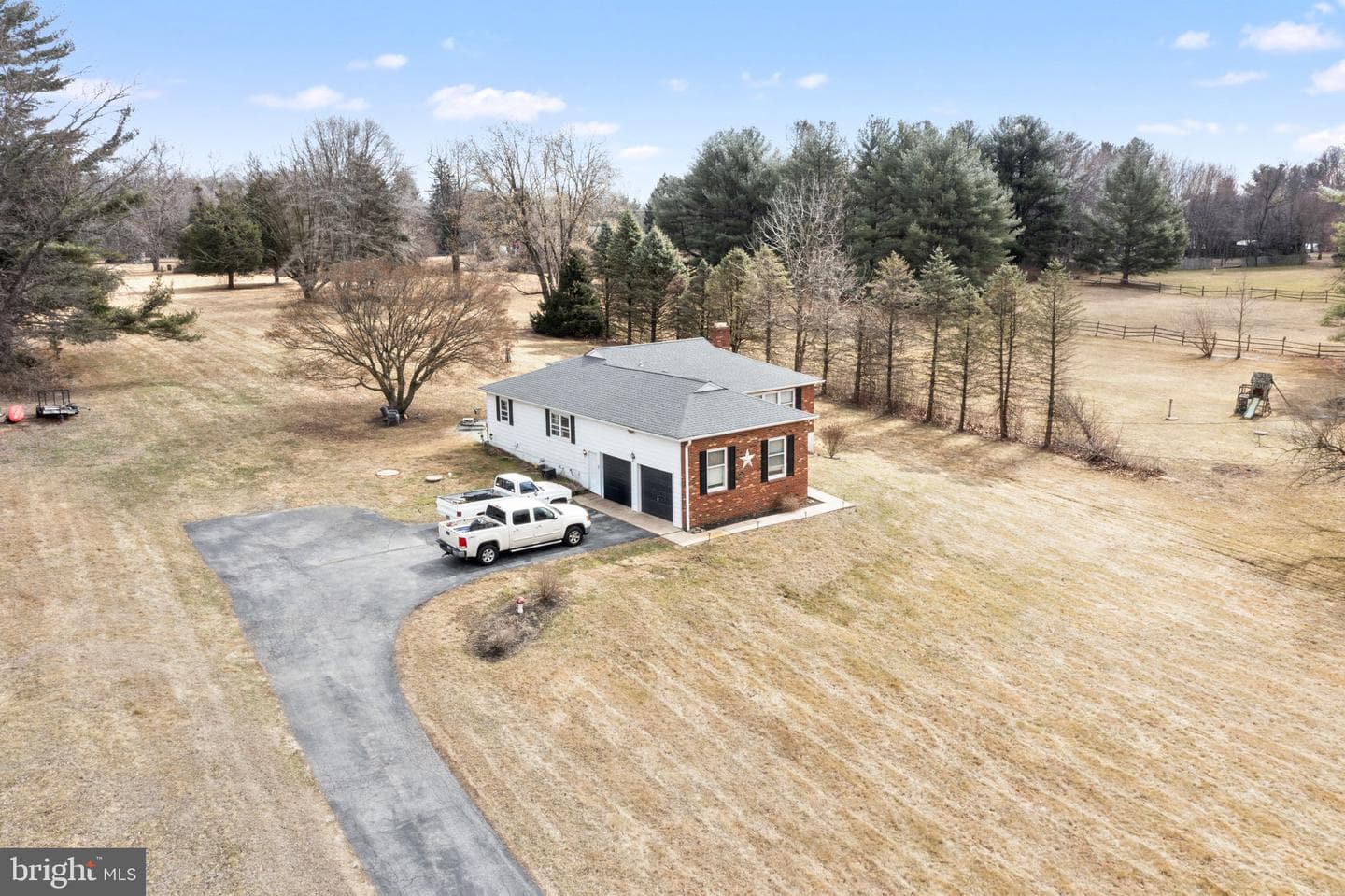 237 Schoolhouse Road photo 25