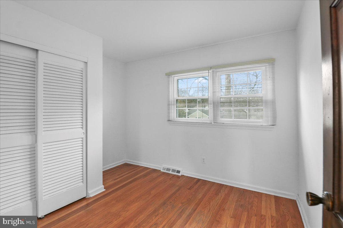 711 Sycamore Drive photo 23