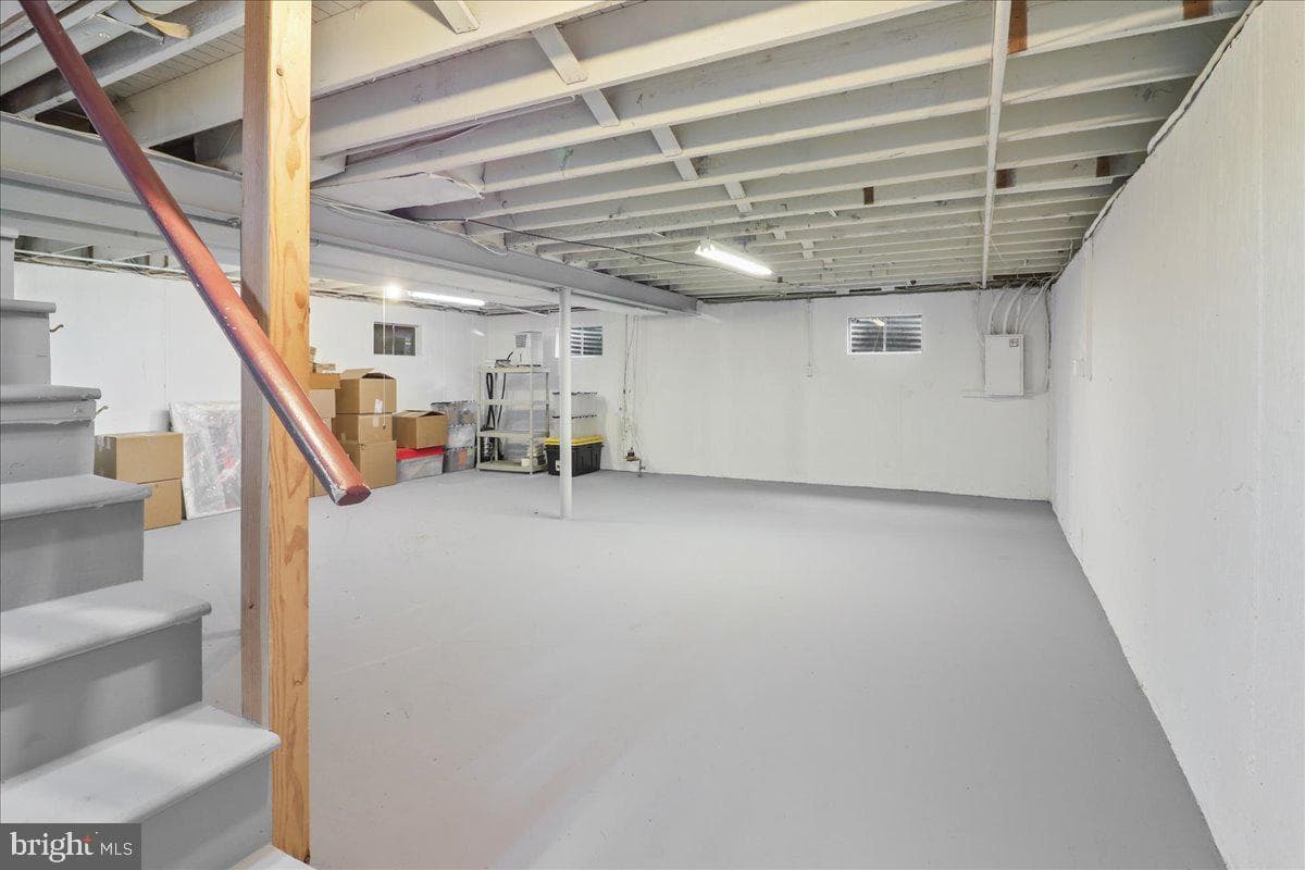 711 Sycamore Drive photo 28