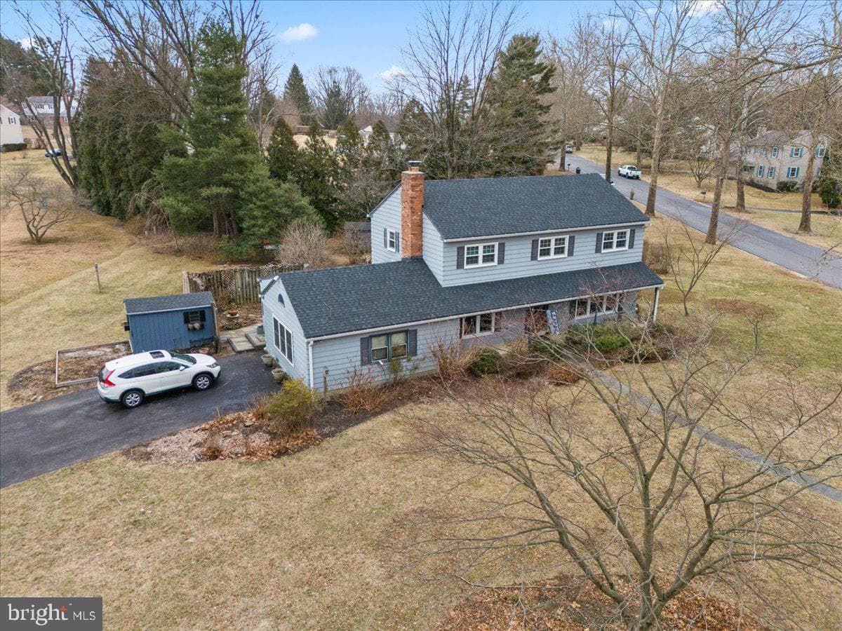 711 Sycamore Drive photo 29