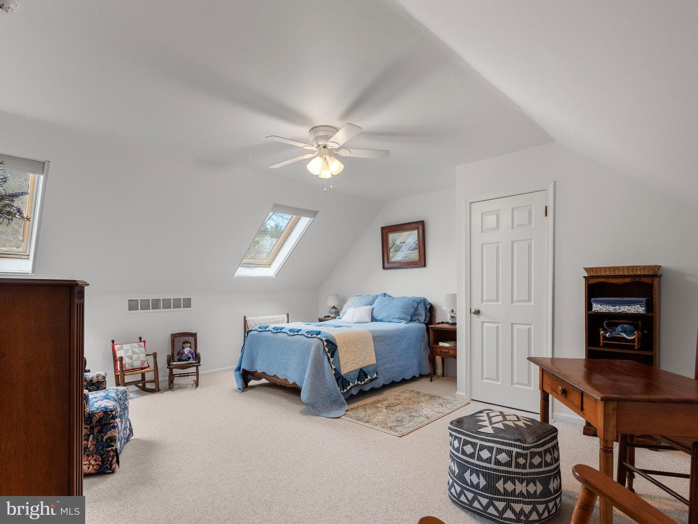 81 E Thomas Court photo 20
