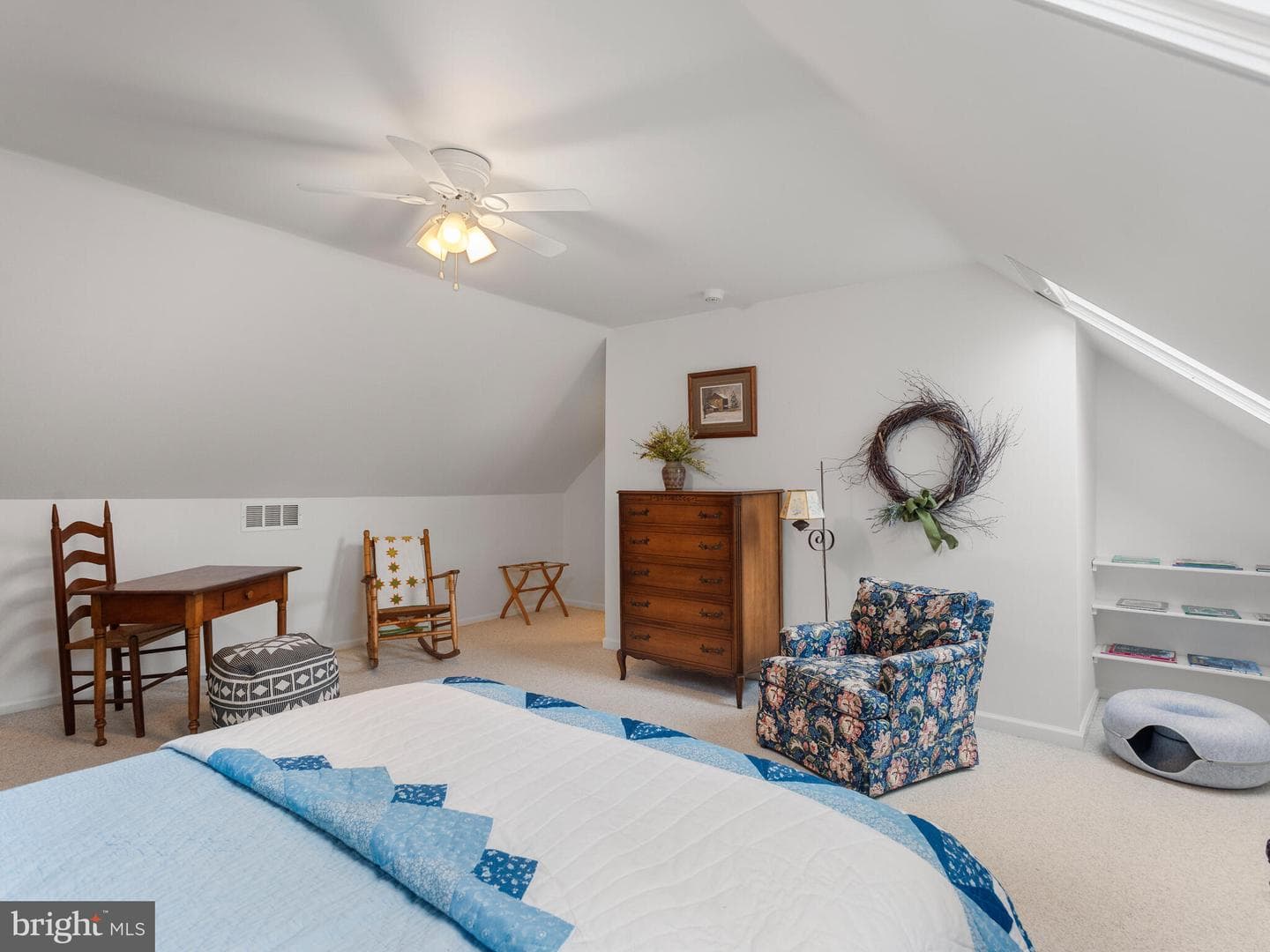 81 E Thomas Court photo 22