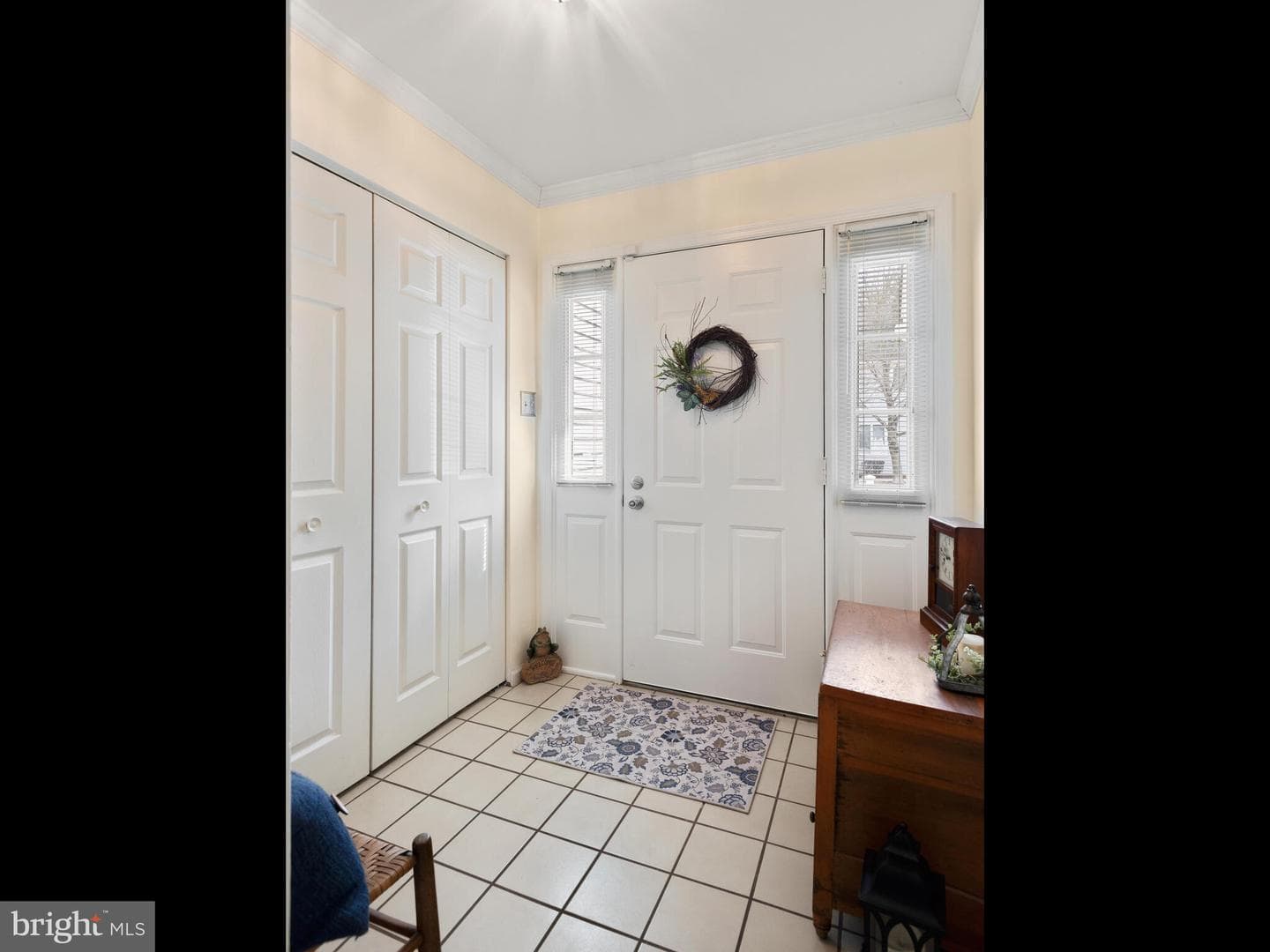 81 E Thomas Court photo 3