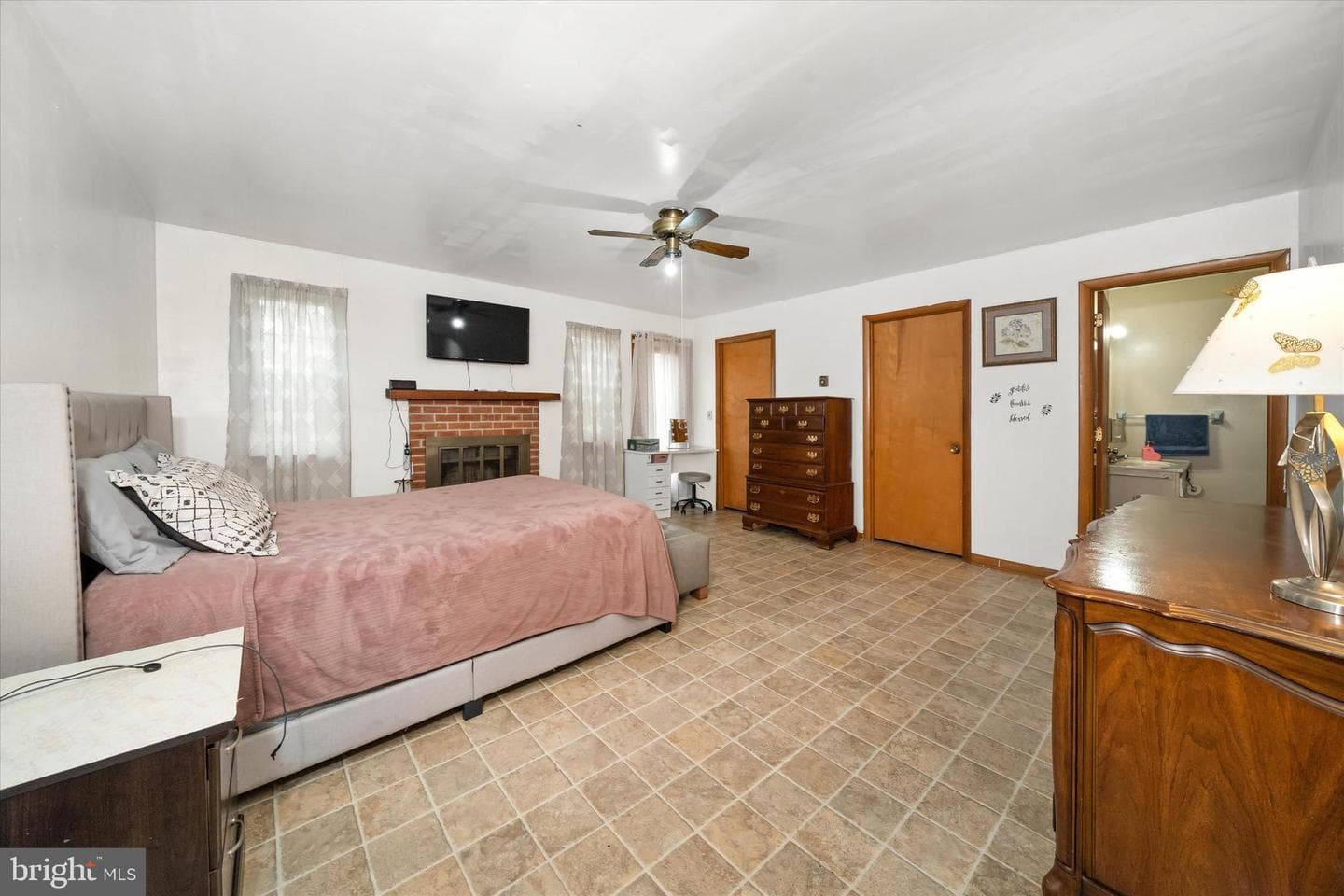 253 Calvary Road photo 8