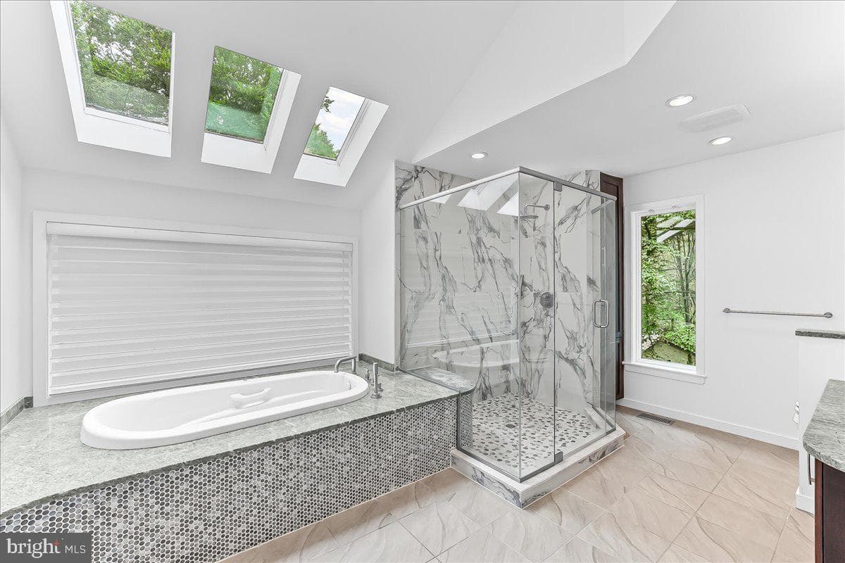 8 Briarwood Court photo 24