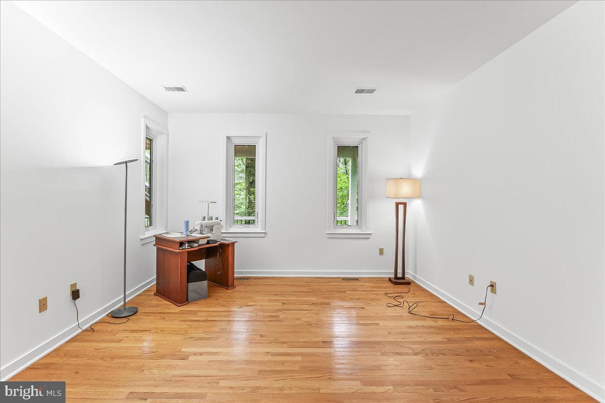 8 Briarwood Court photo 34