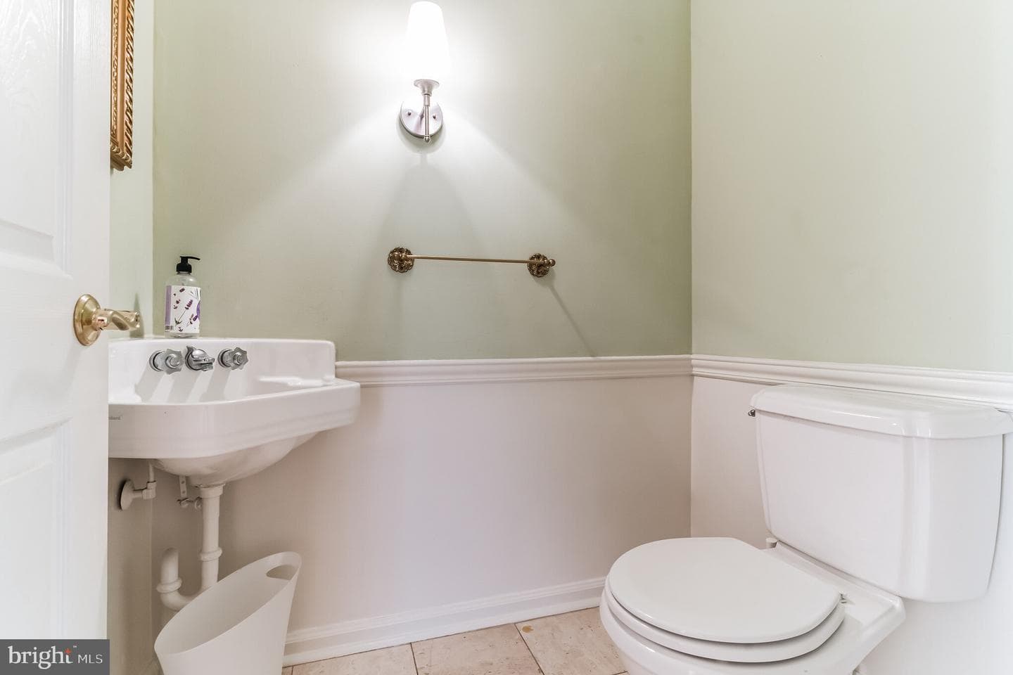 18 Fox Chase Road photo 20
